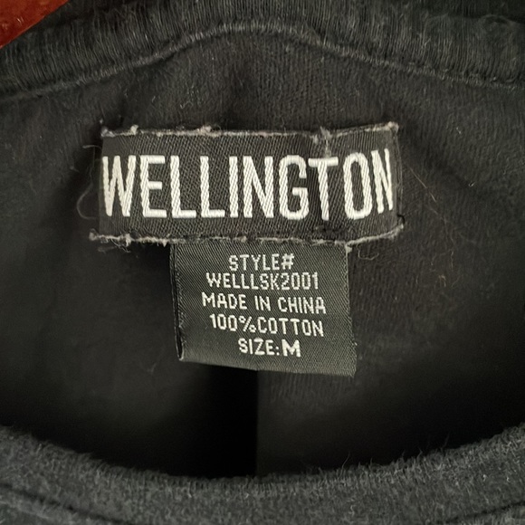 Wellington Rose Black Long Sleeve T Shirt (Size M) - Picture 3 of 3